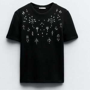 Zara EUC Knit Top Sz M LIGHTWEIGHT black with pink & white embellishment